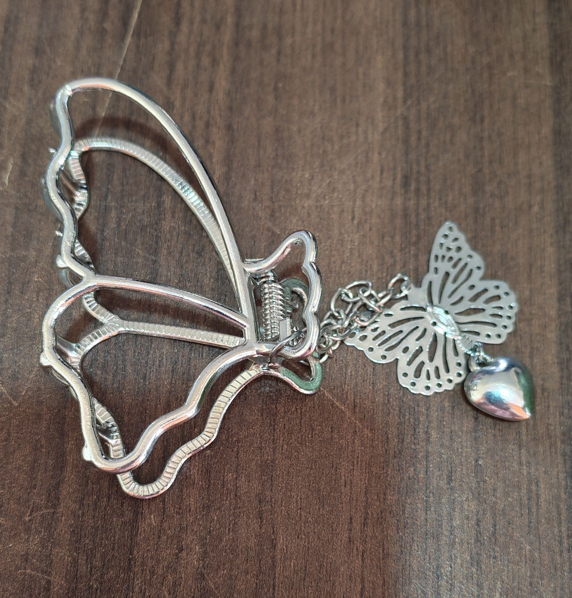 Jewels Of Nepal New Butterfly Designed Metal Hair Claw Clip For Women - Image 18