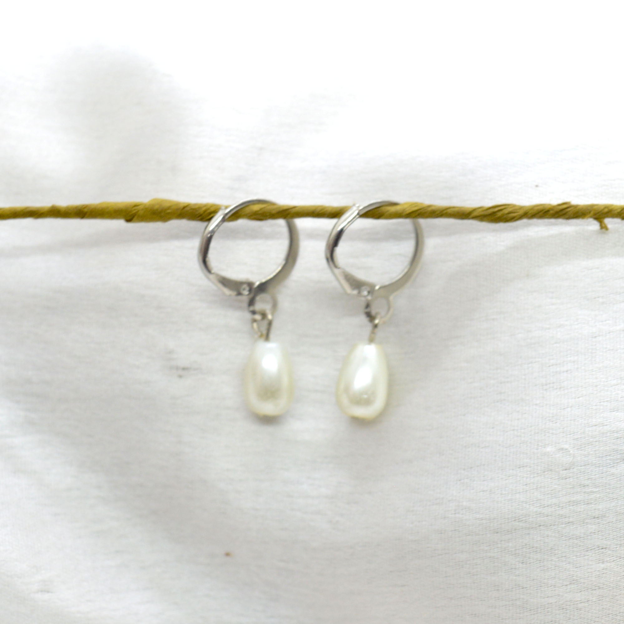 Jewels of Nepal Multi Coloured Crystal Drop Style Juli Earrings for Women - Image 3