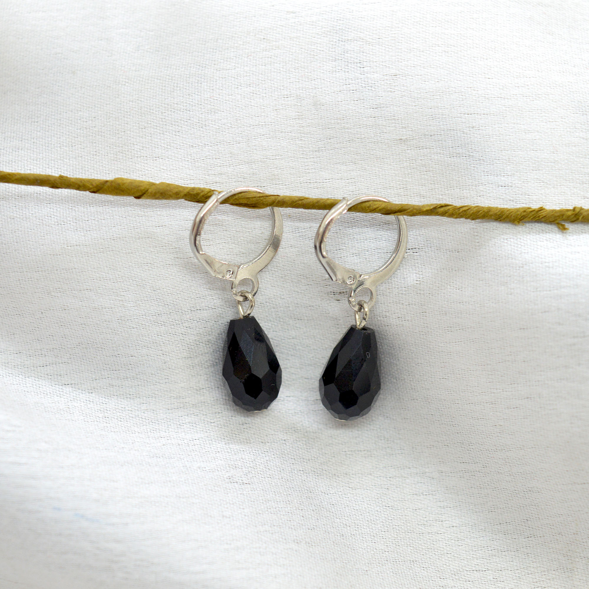 Jewels of Nepal Multi Coloured Crystal Drop Juli Earrings for Women - Image 7