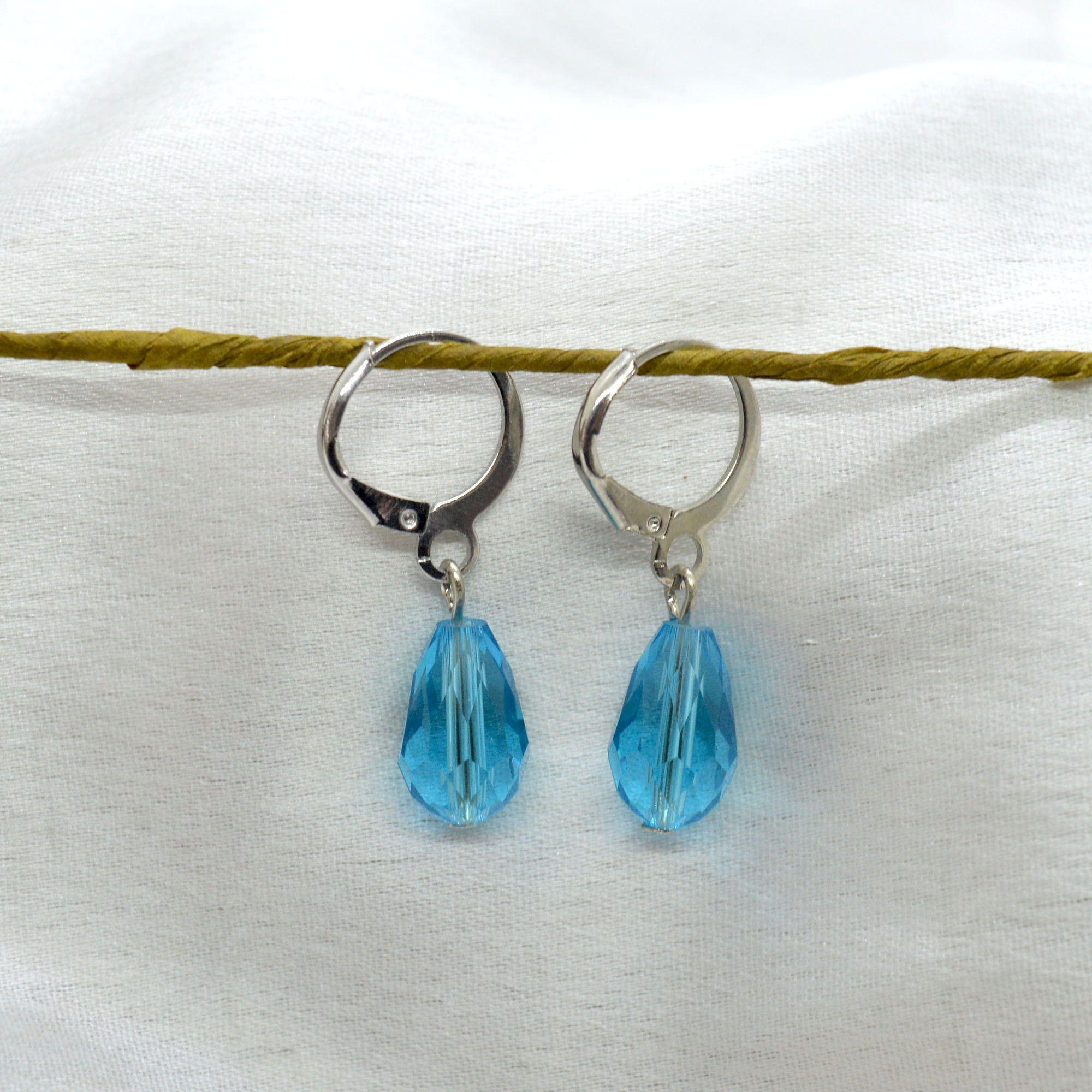 Jewels of Nepal Multi Coloured Crystal Drop Juli Earrings for Women - Image 12