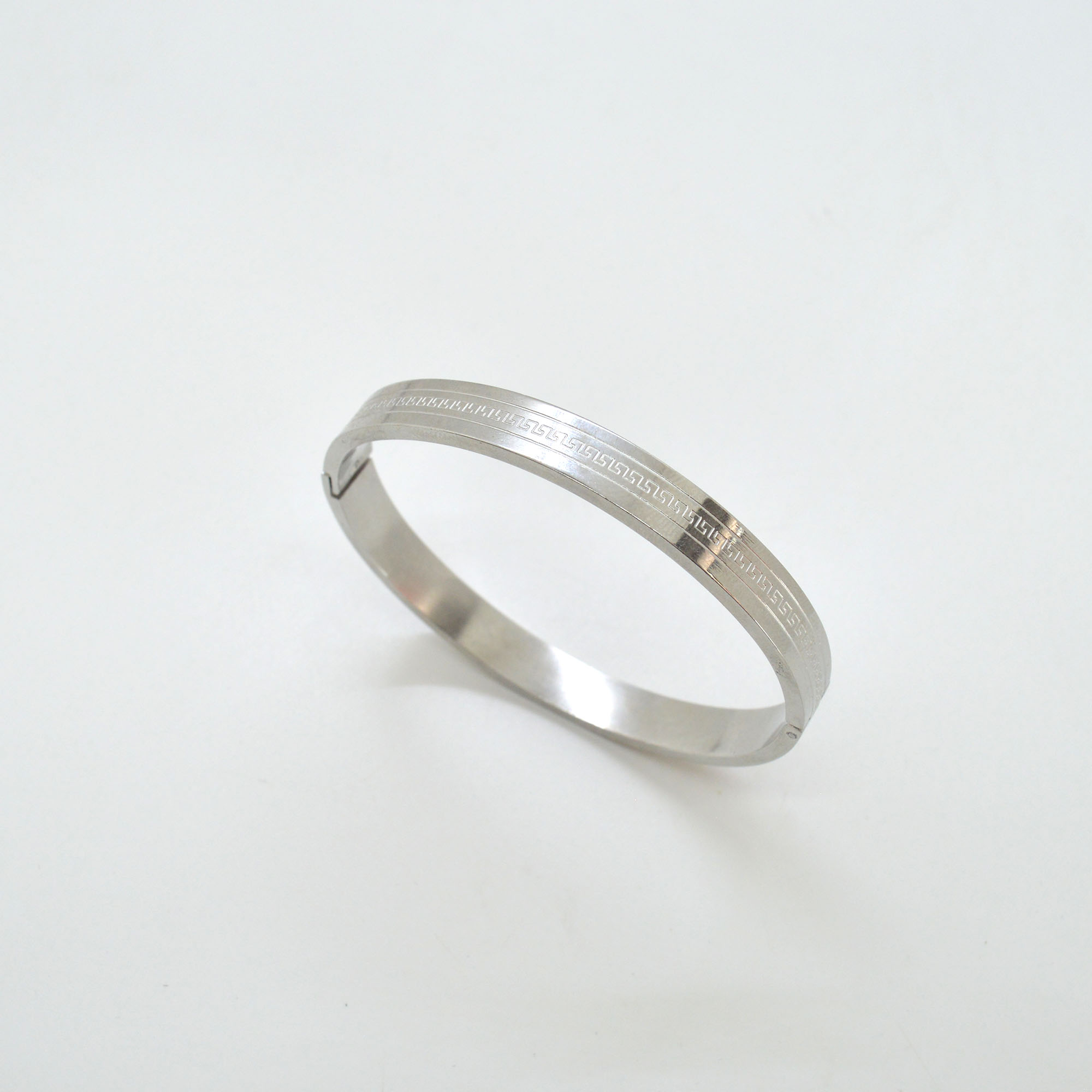 Jewels of Nepal Texture Carved Stainless Steel unisex Bracelet
