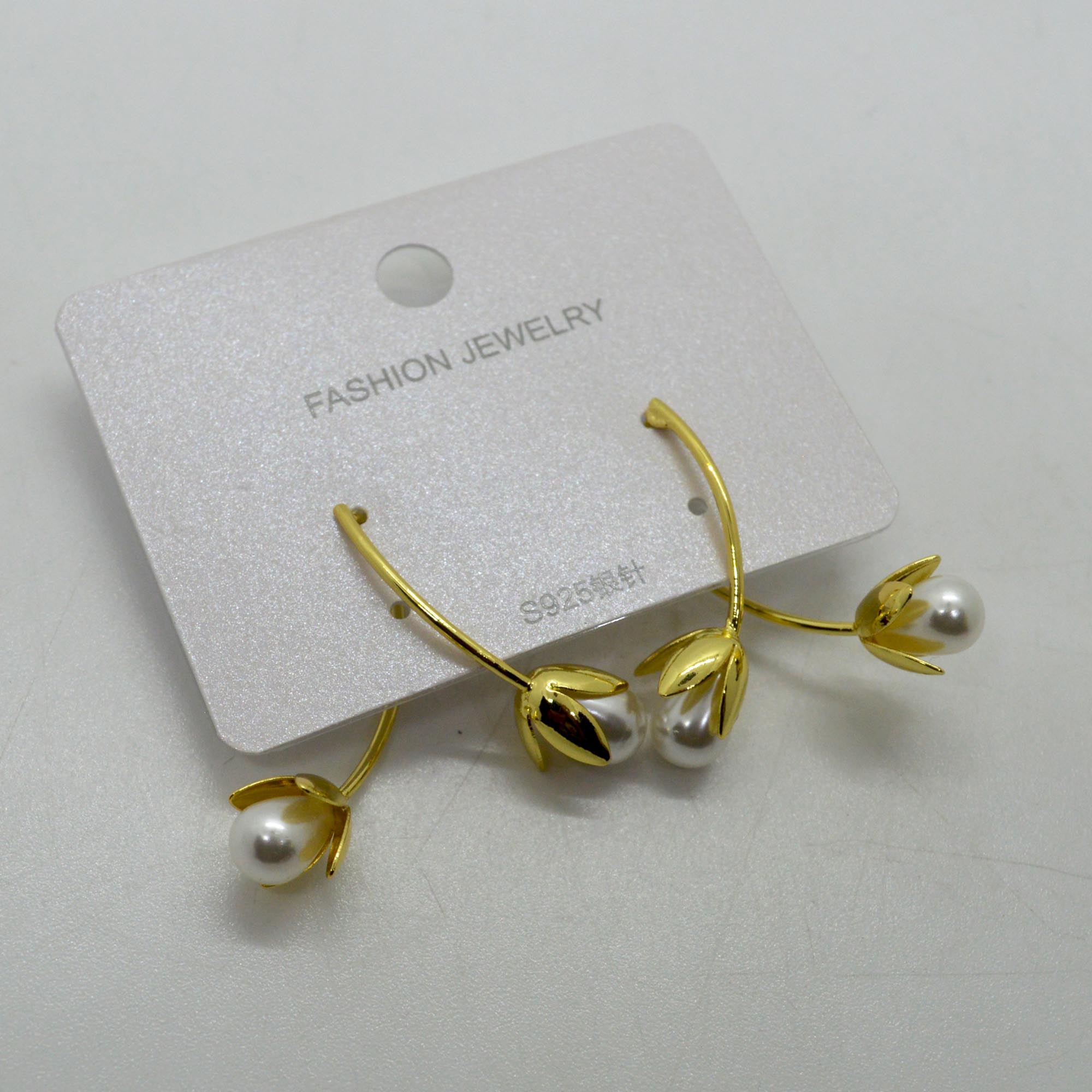 Jewels of Nepal Stainless Steel Tulip Designed Double Sided Earrings for Women - Image 2