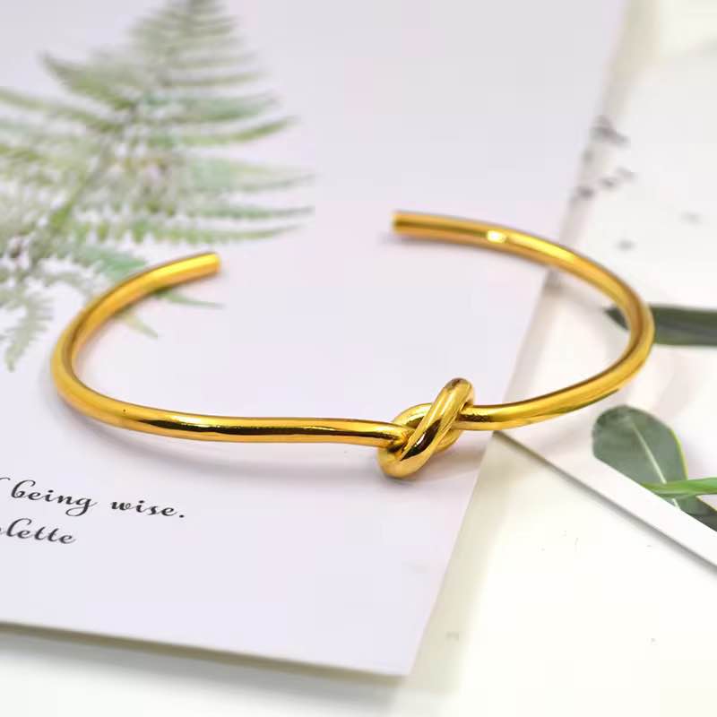 Trendy Fashion Knot Style Stainless Steel Cuff Bracelet for Women
