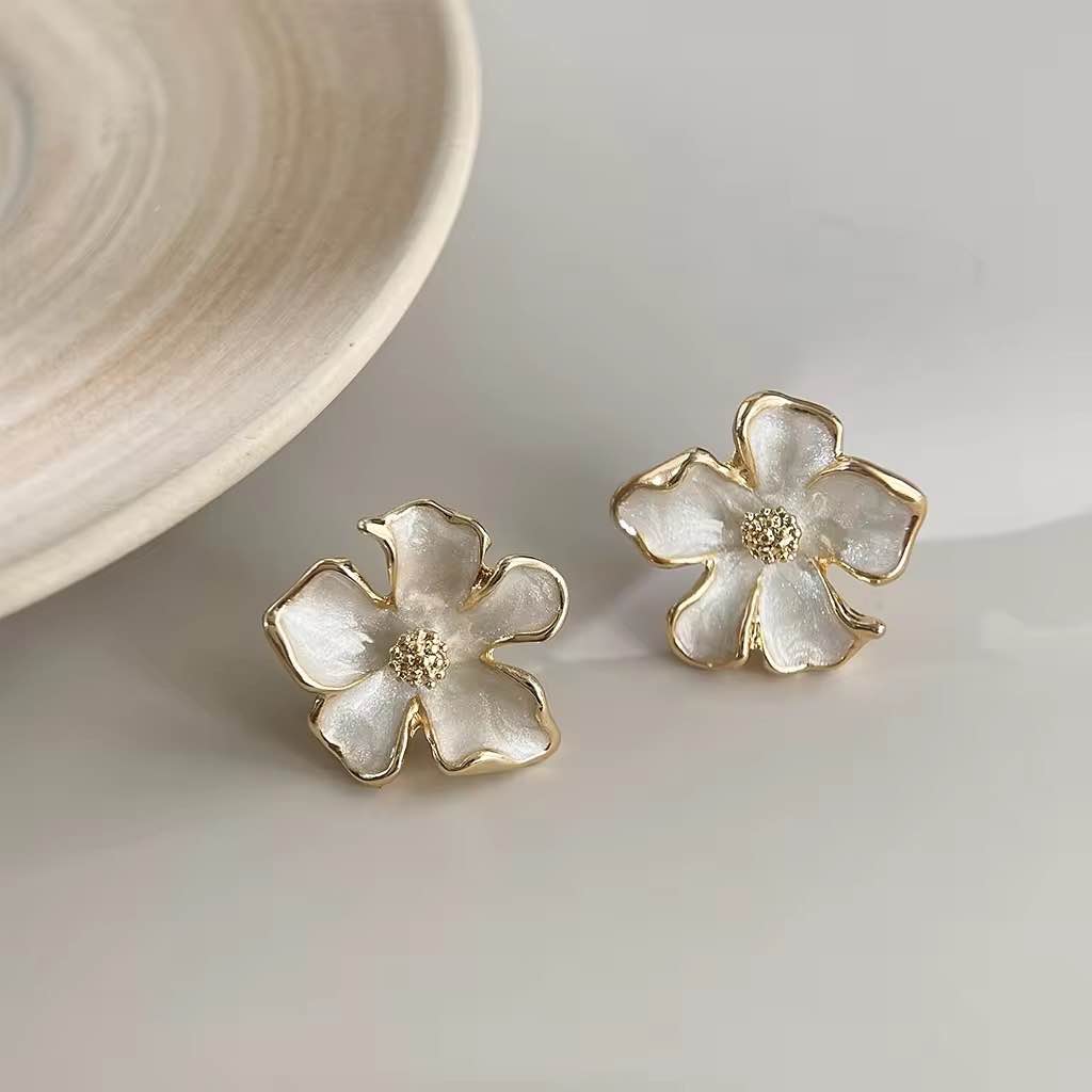 Jewels of Nepal Stainless Steel Enamel Art Fashionable Flower Ear Studs for Women - Image 5