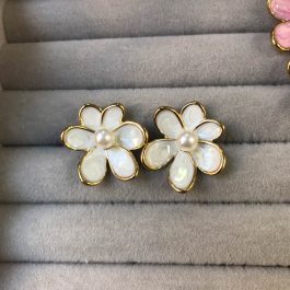 Jewels Of Nepal Enamel Flowers Stud Stainless Steel chunky Earring For Women