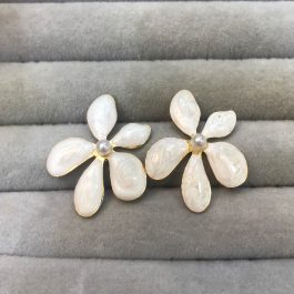 Jewels Of Nepal Flowers Shaped Stainless Steel Earring