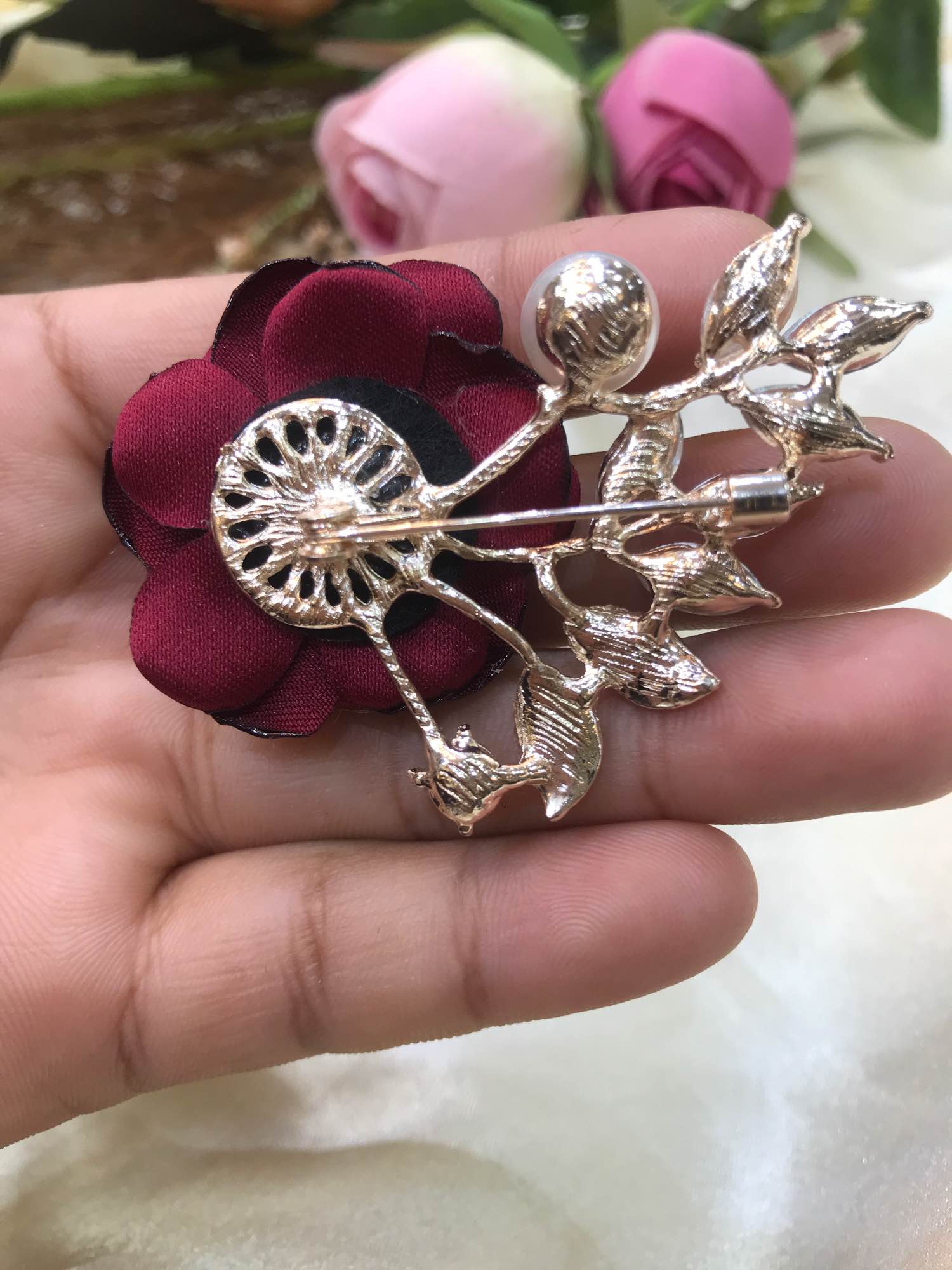 Jewels Of Nepal New Pearl Fabric Rose Flowers Brooches Pin For Women Unisex - Image 3
