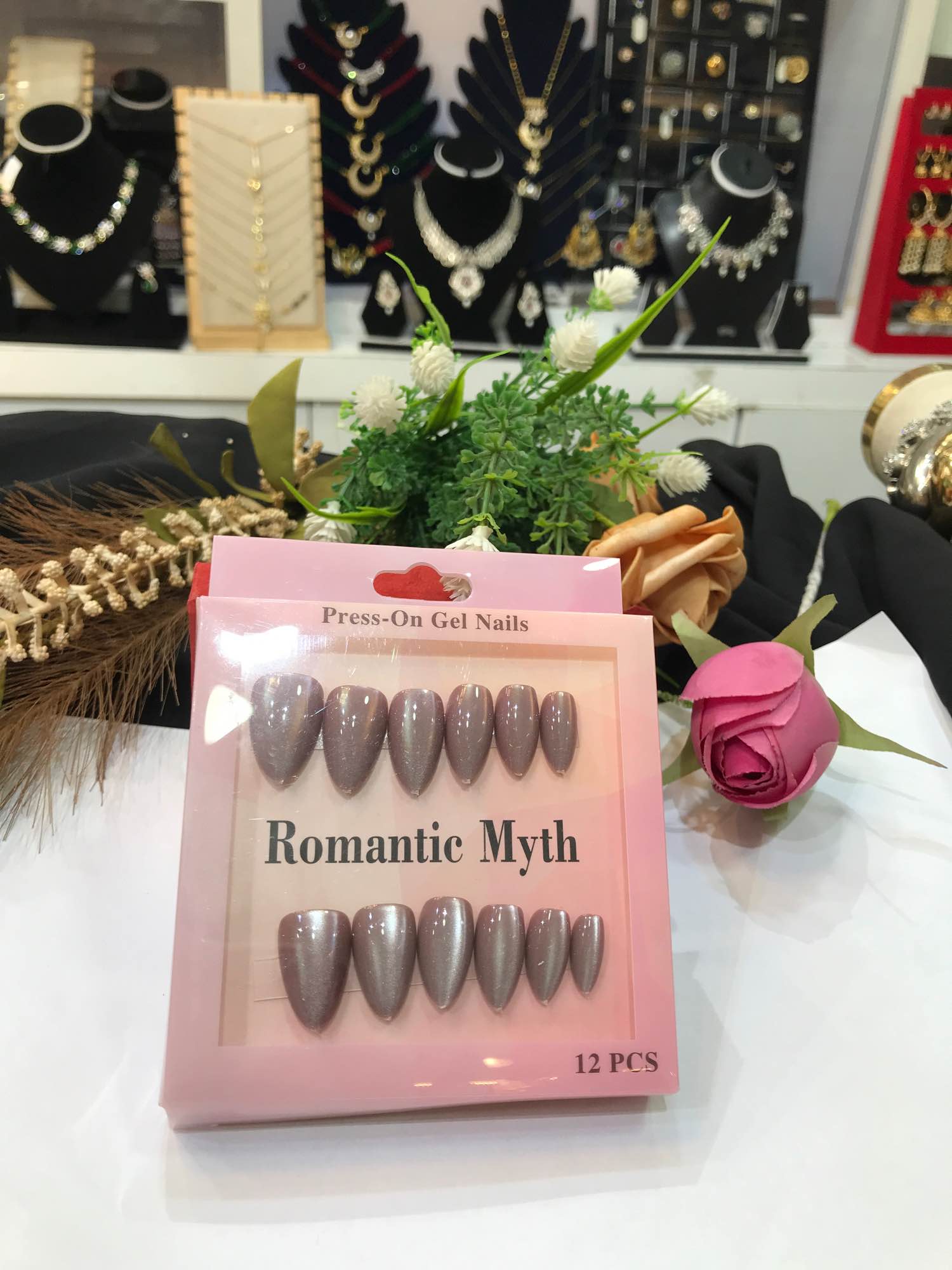 Jewels Of Nepal Press-On Gel Artificial Nails For Women - Image 3