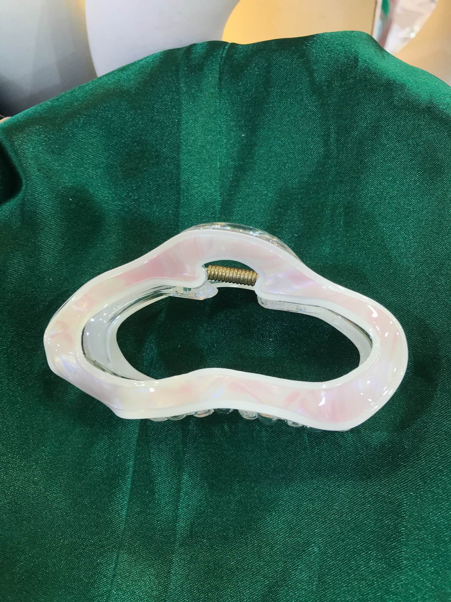 Jewels Of Nepal Acrylic & Plastic Cloud Shape Hair Claw clip For Women - Image 4