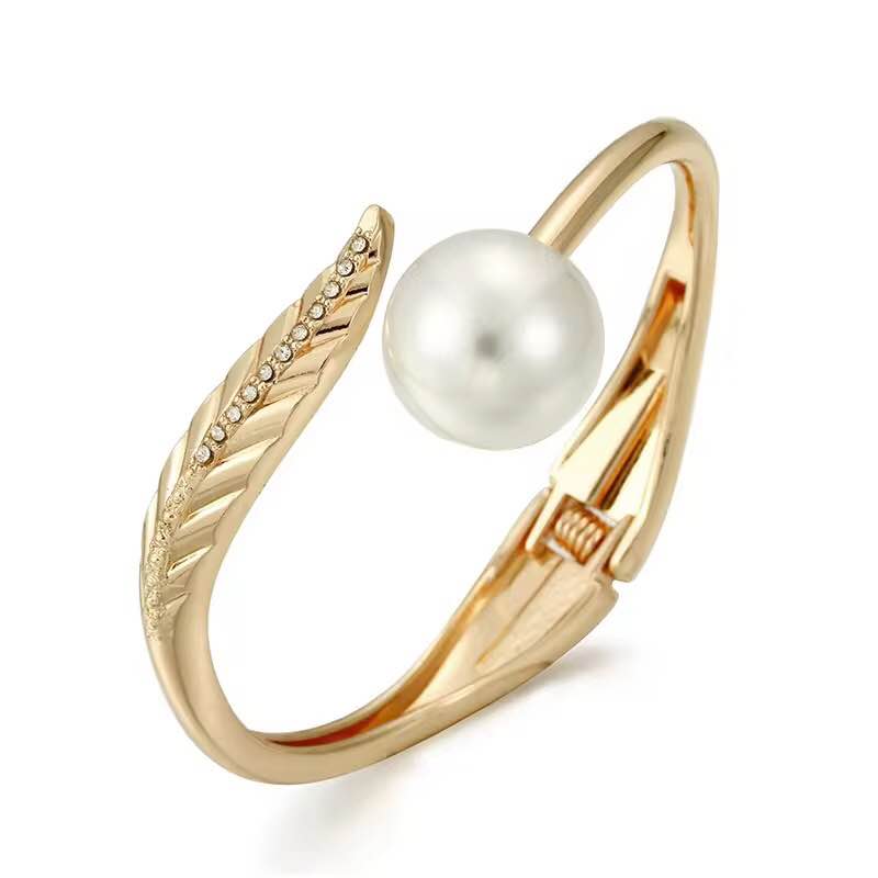 Jewels Of Nepal New Stainless Steel Pearl Bracelet For Women - Image 6