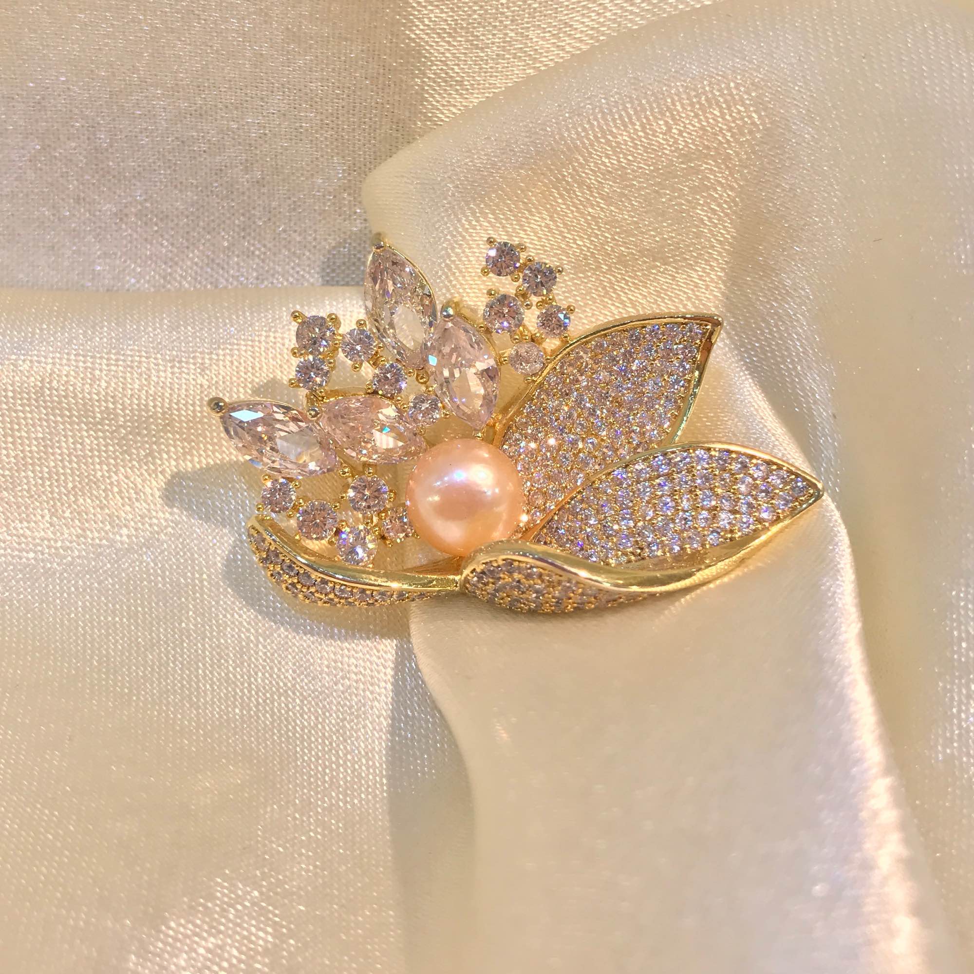 Jewels Of Nepal Australian Diamond Butterfly Designed Original Pearl Brooch For Women - Image 3