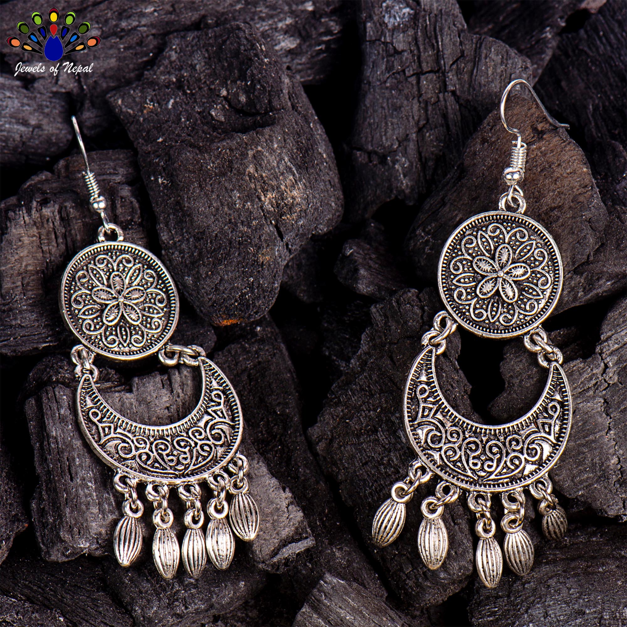 Metal Flower Curved Dangle Earrings - Image 3