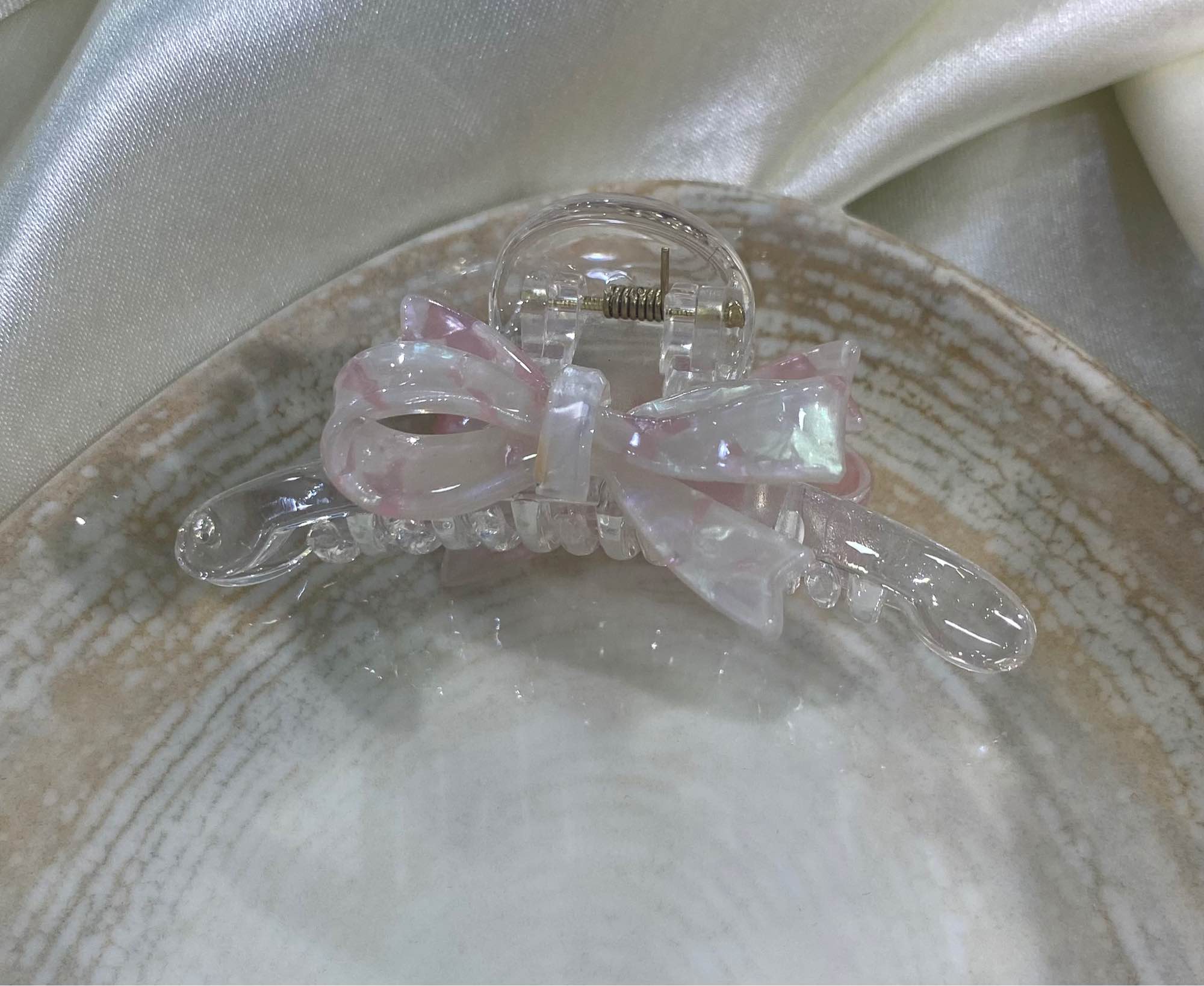 Jewels Of Nepal Transparent Acrylic Bow-shaped Hair Claw Clip For Women - Image 6