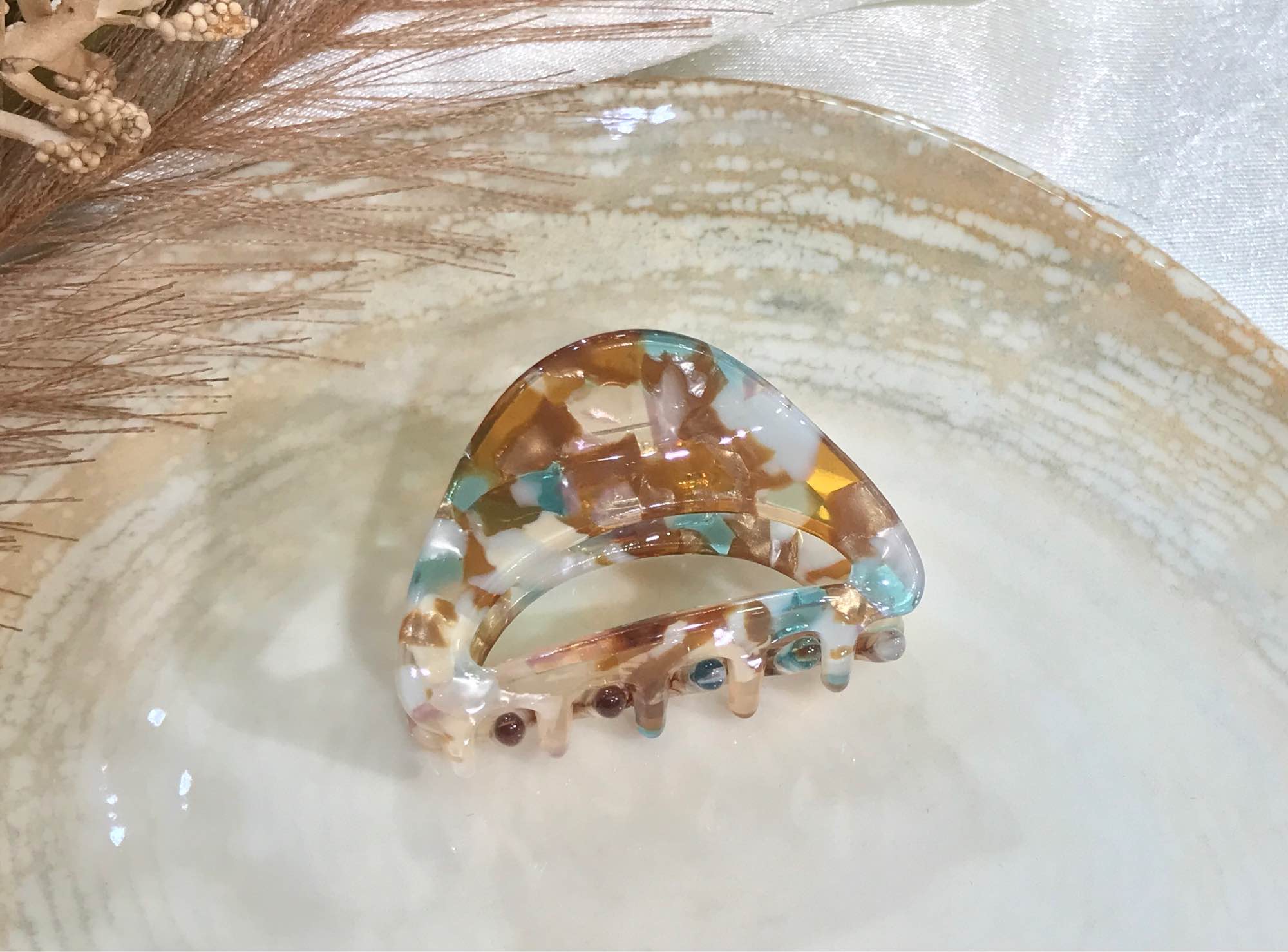 Jewels Of Nepal Acrylic small Hair Claw Clip For Women - Image 4