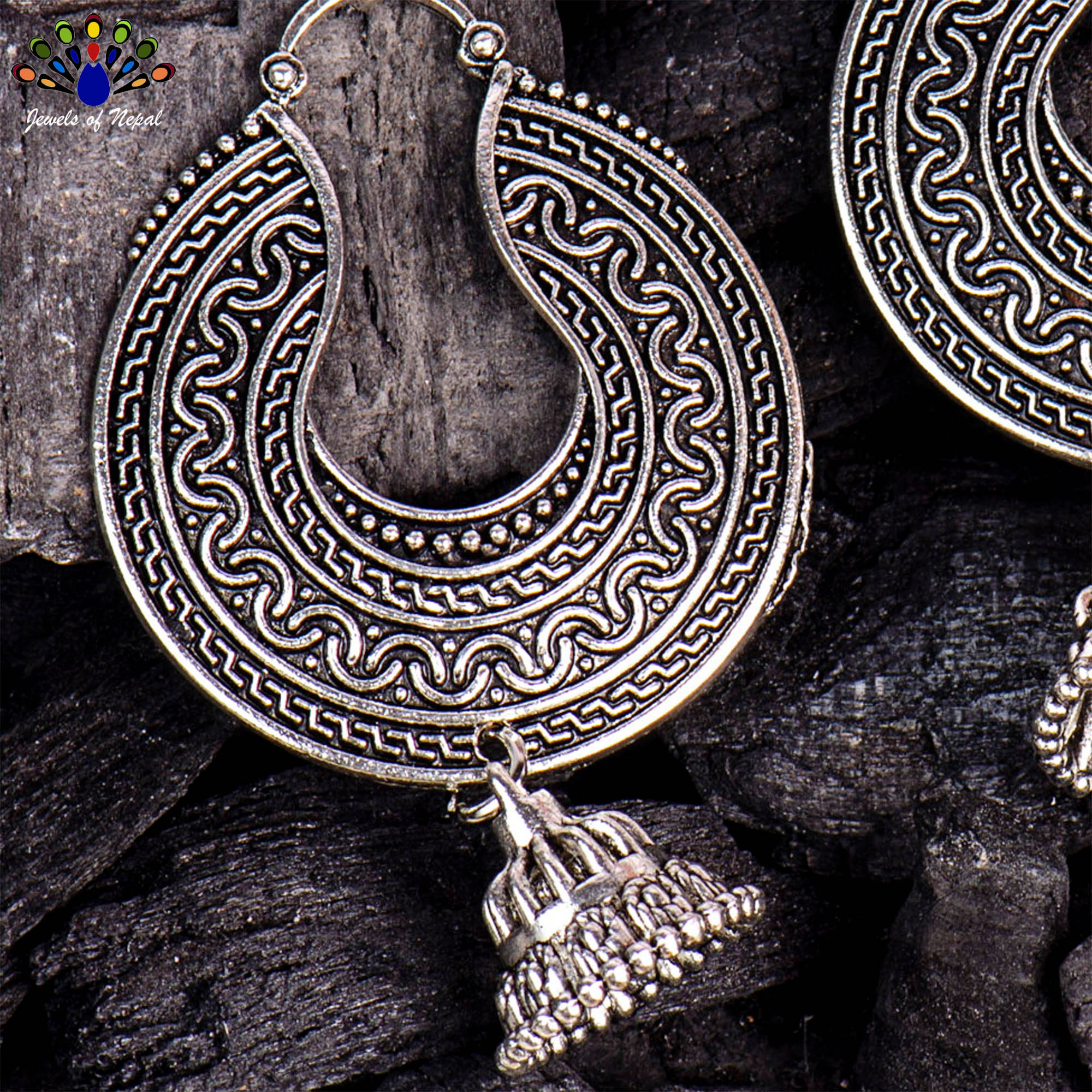 Antique Silver Toned Chandbali Designed Drop Earrings For Women - Image 3