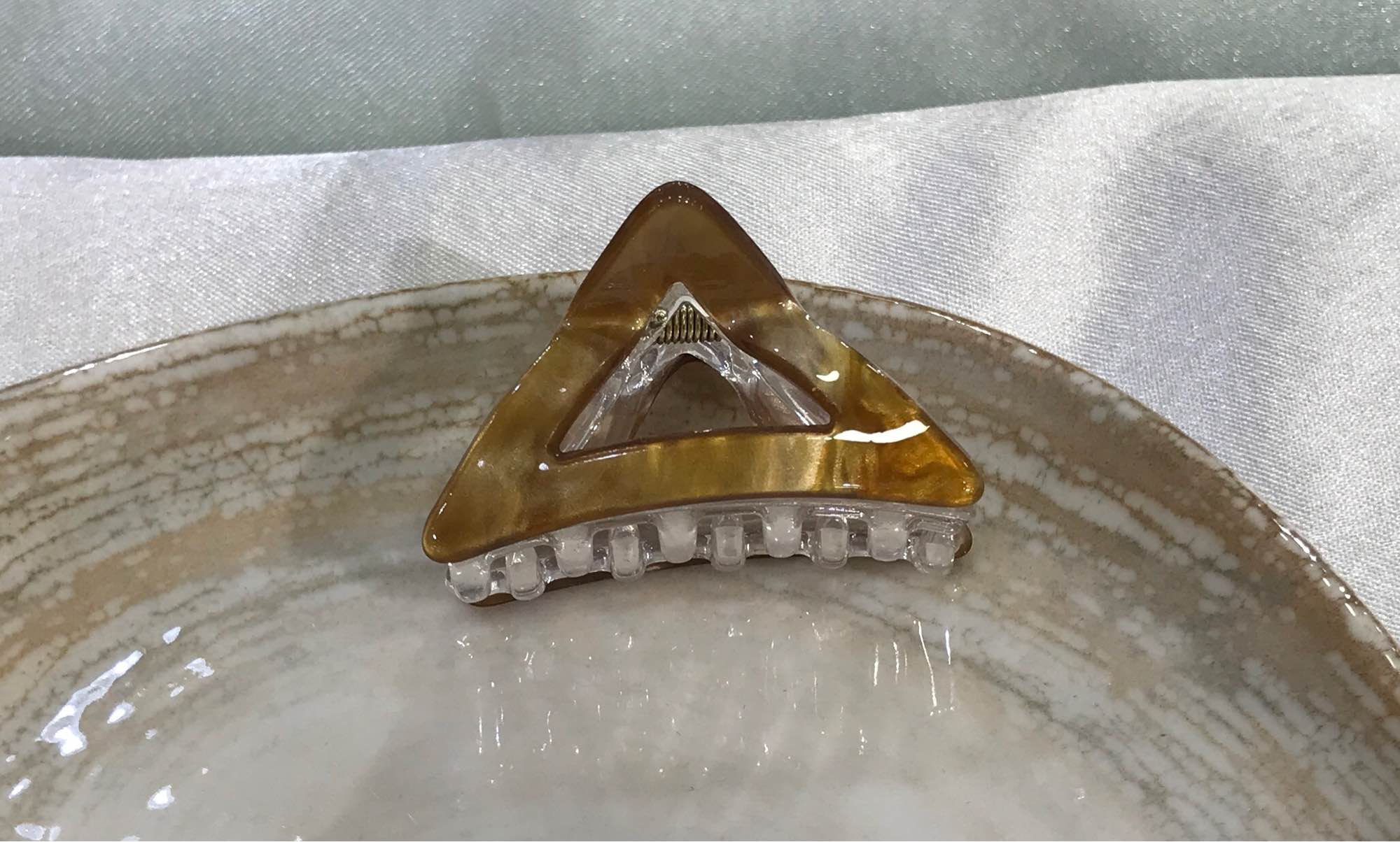Jewels Of Nepal Small Triangular Acrylic Claw Clip For Women - Image 5