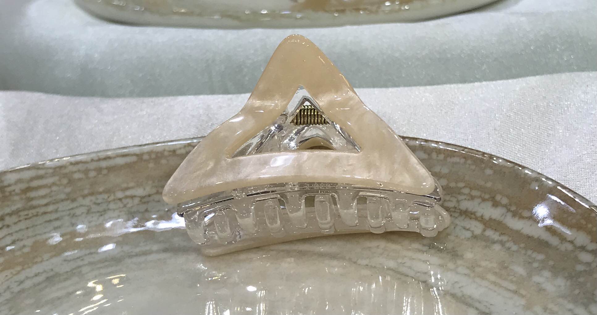 Jewels Of Nepal Small Triangular Acrylic Claw Clip For Women - Image 3